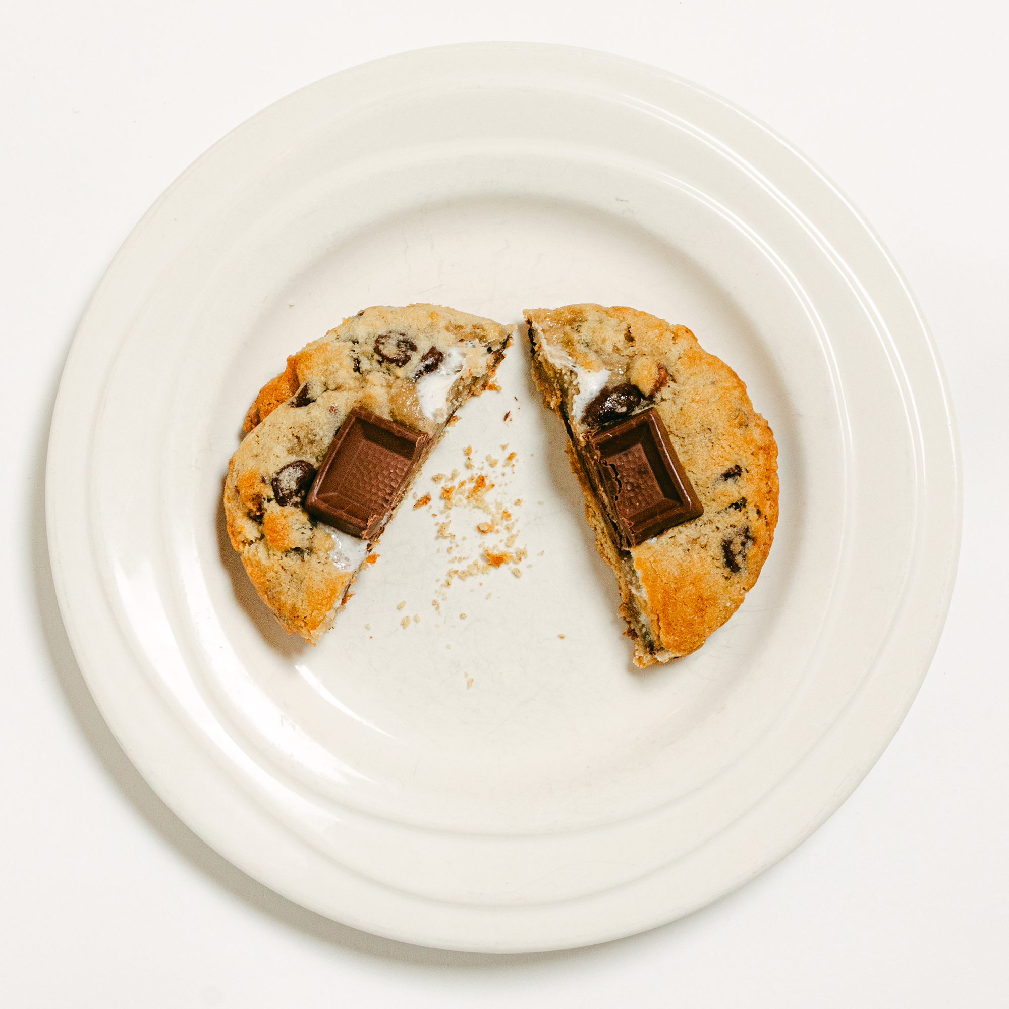 Robert Street Cookies S'mores flavour cut in half on a white plate